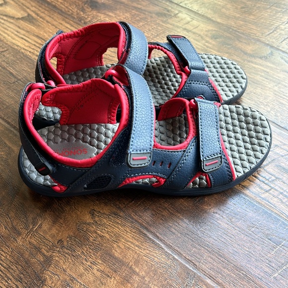 Boys sandals - Picture 2 of 6